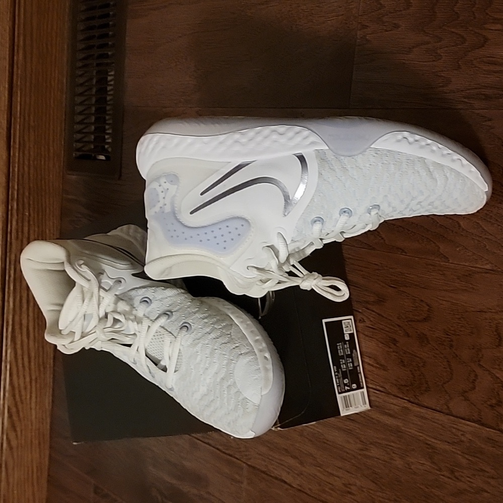 Nike KD Trey 5 VIII “White Royal Tint” Basketball Shoes Mens size 7.5
